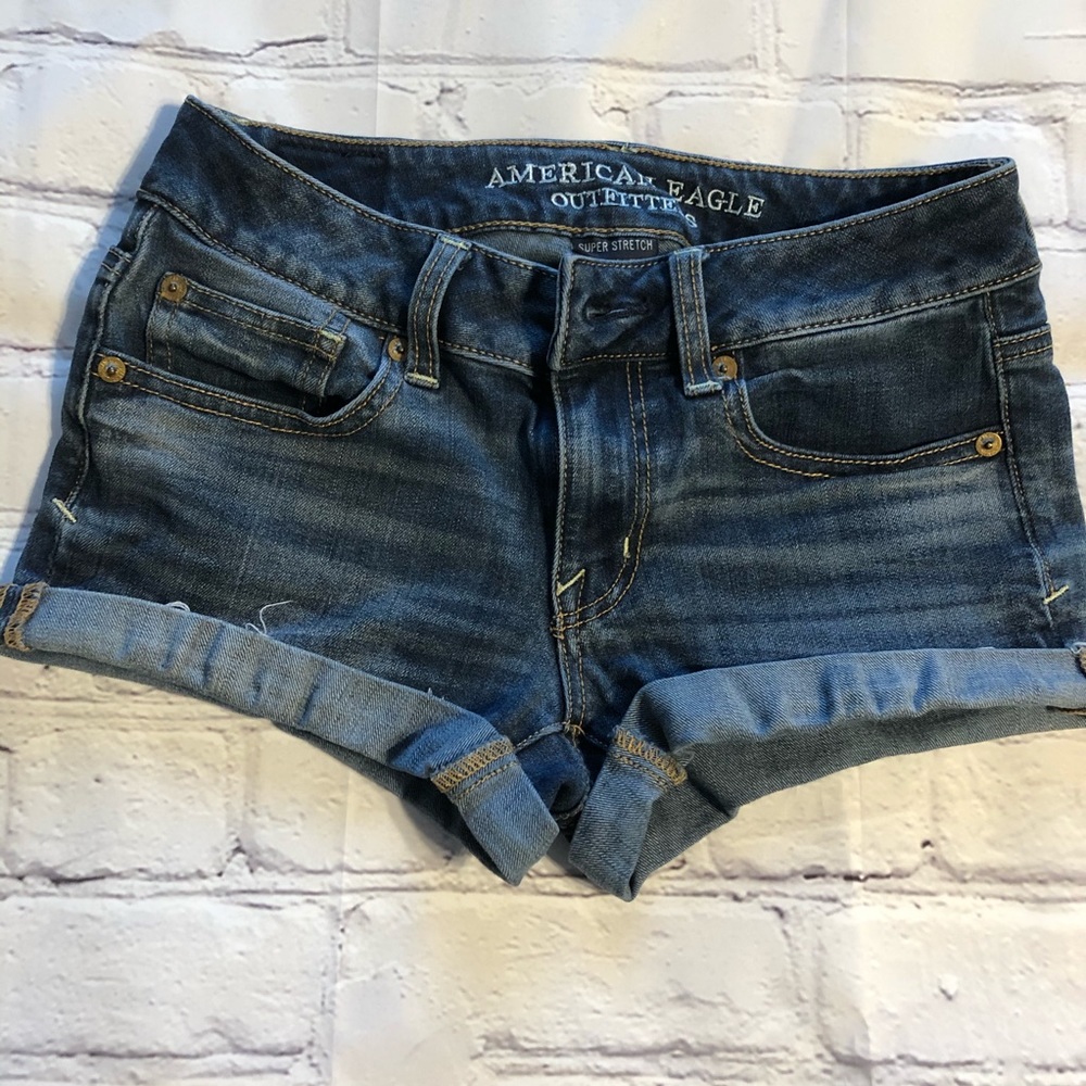AE Shortie Denim Shorts Size 00